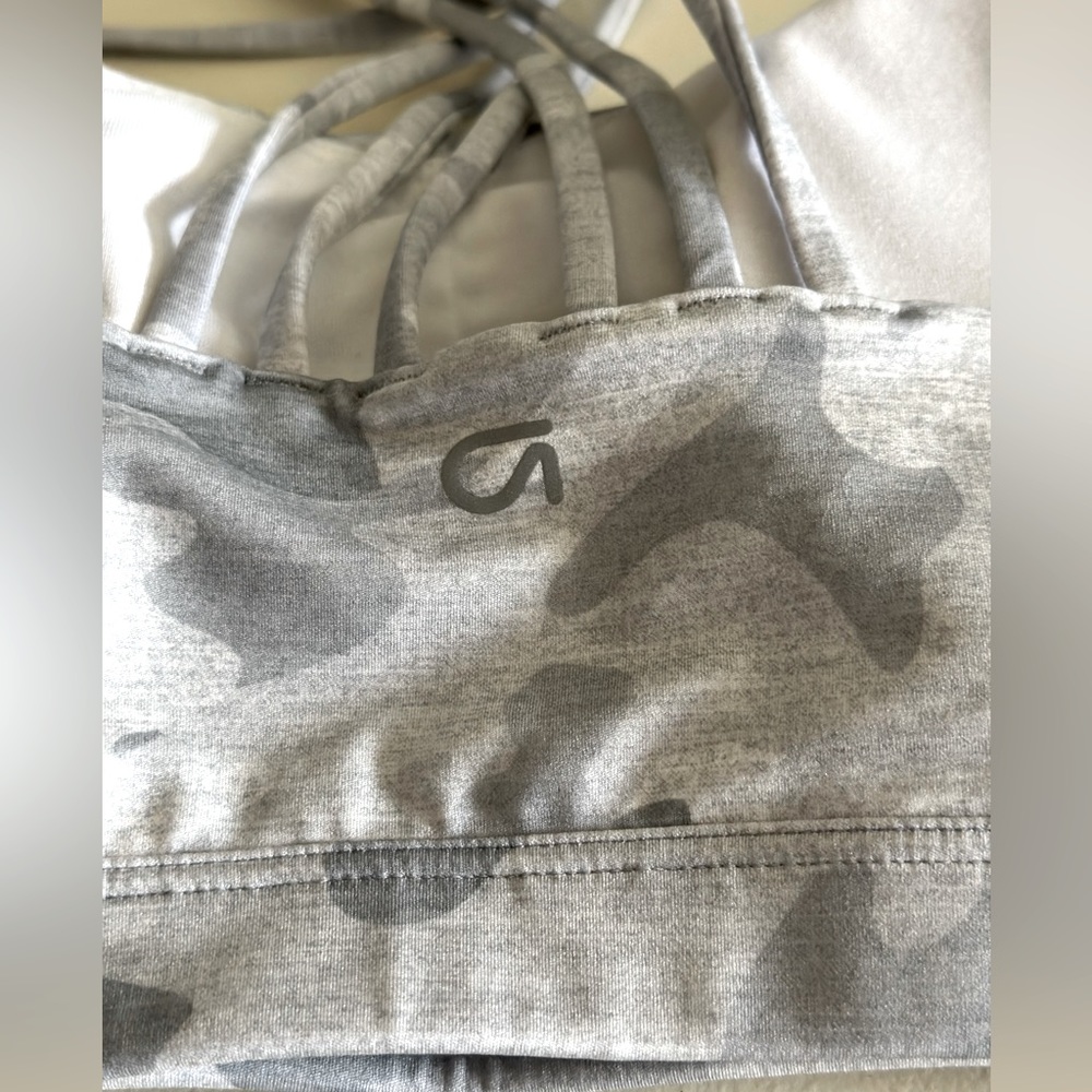 GapFit Women’s medium support sports bra. Brand new with tags.